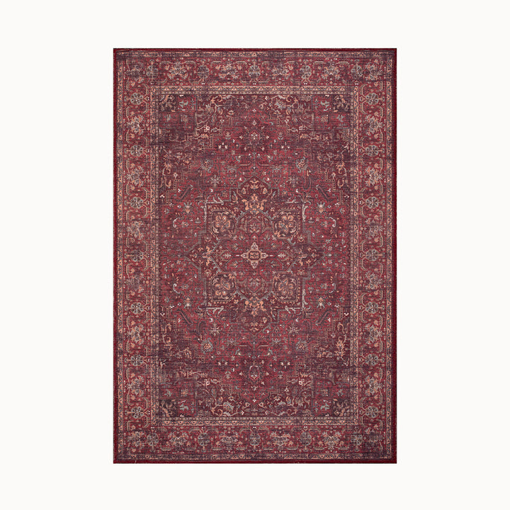 160x230cmサイズの、暖色系のバーガンディーカラーのベースにメダリオンがさりげなく映える、ペルシャ絨毯のデザインをモダンなトーンにアレンジした、RUGHAUSのデジタルプリンティングヴィンテージスタイルラグFabiana