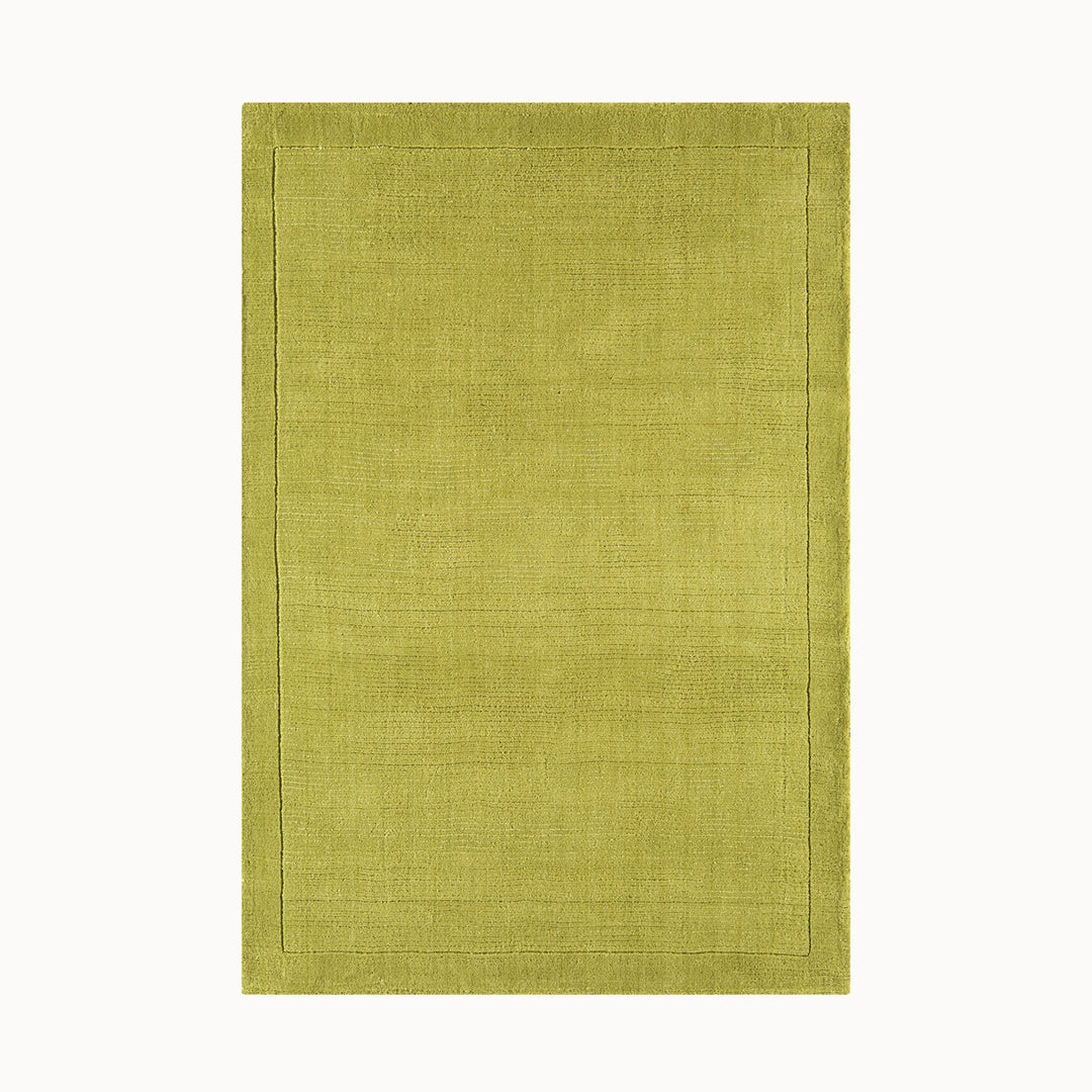 160x230cmサイズの、自然の息吹を想わせる爽やかなスプリンググリーンカラーに、リブとボーダーがスタイリッシュ感を添える、サステナブルな天然素材ウール(羊毛)100%製RUGHAUSのふんわりシンプル手織りラグ