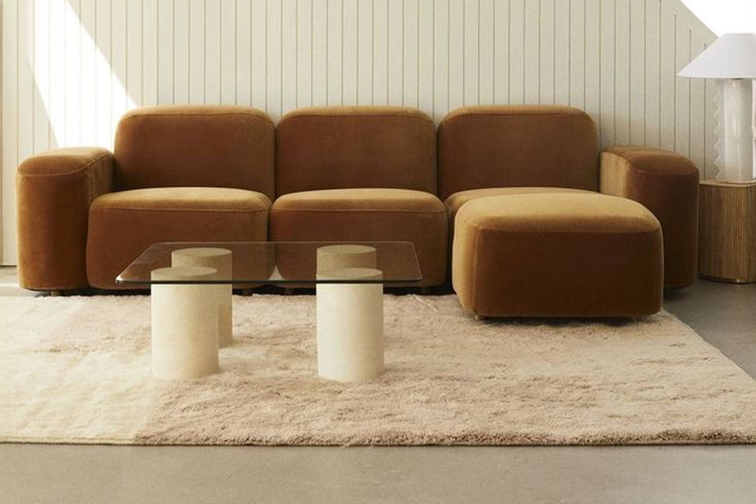 Standard Round Table - 3人掛け – RUGHAUS