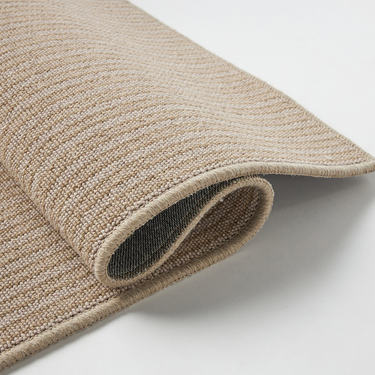 Thora ラグ 160 × 230cm（Beige） – RUGHAUS
