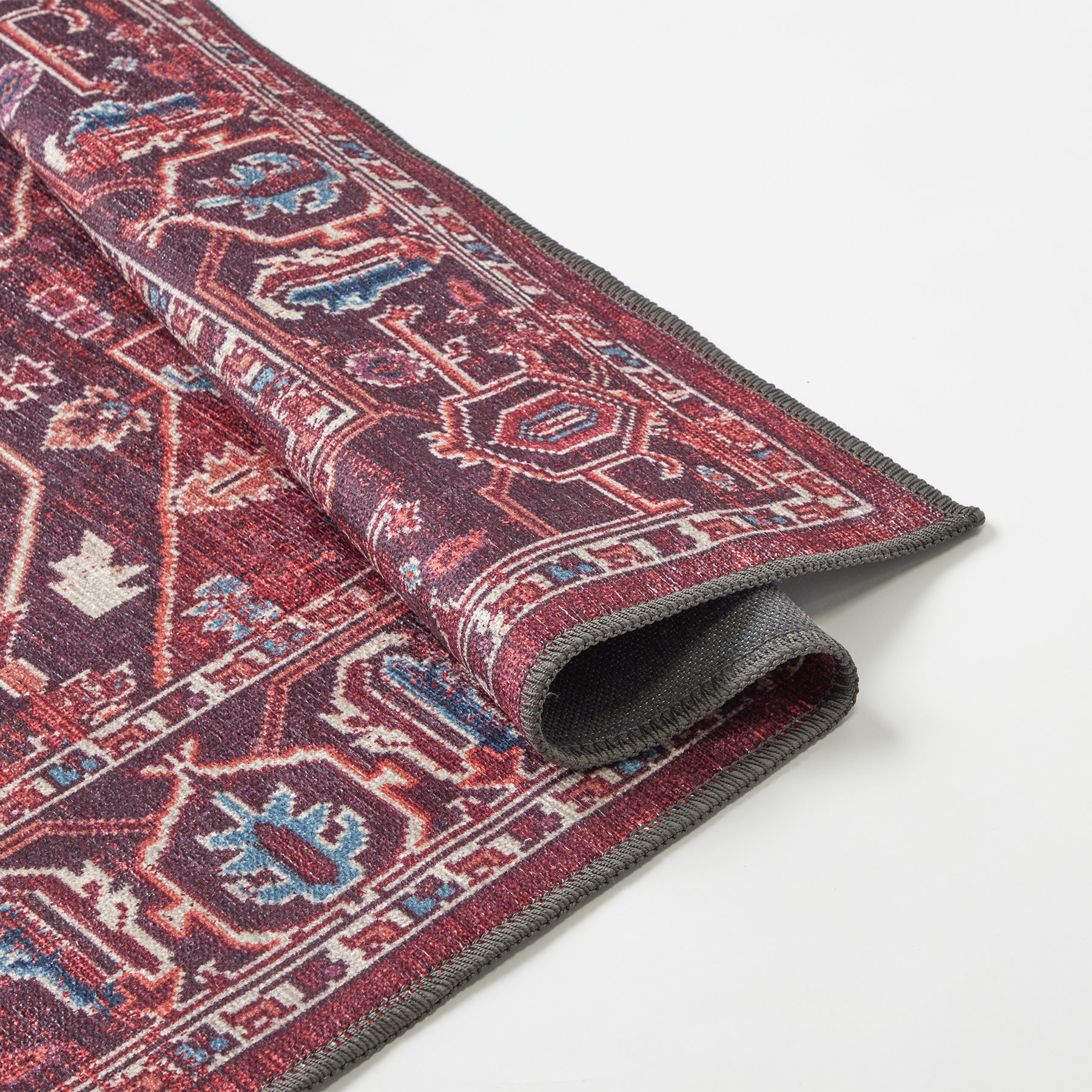 Solanio ラグ 160 × 230cm – RUGHAUS