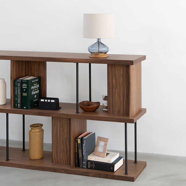 Shelf Derick