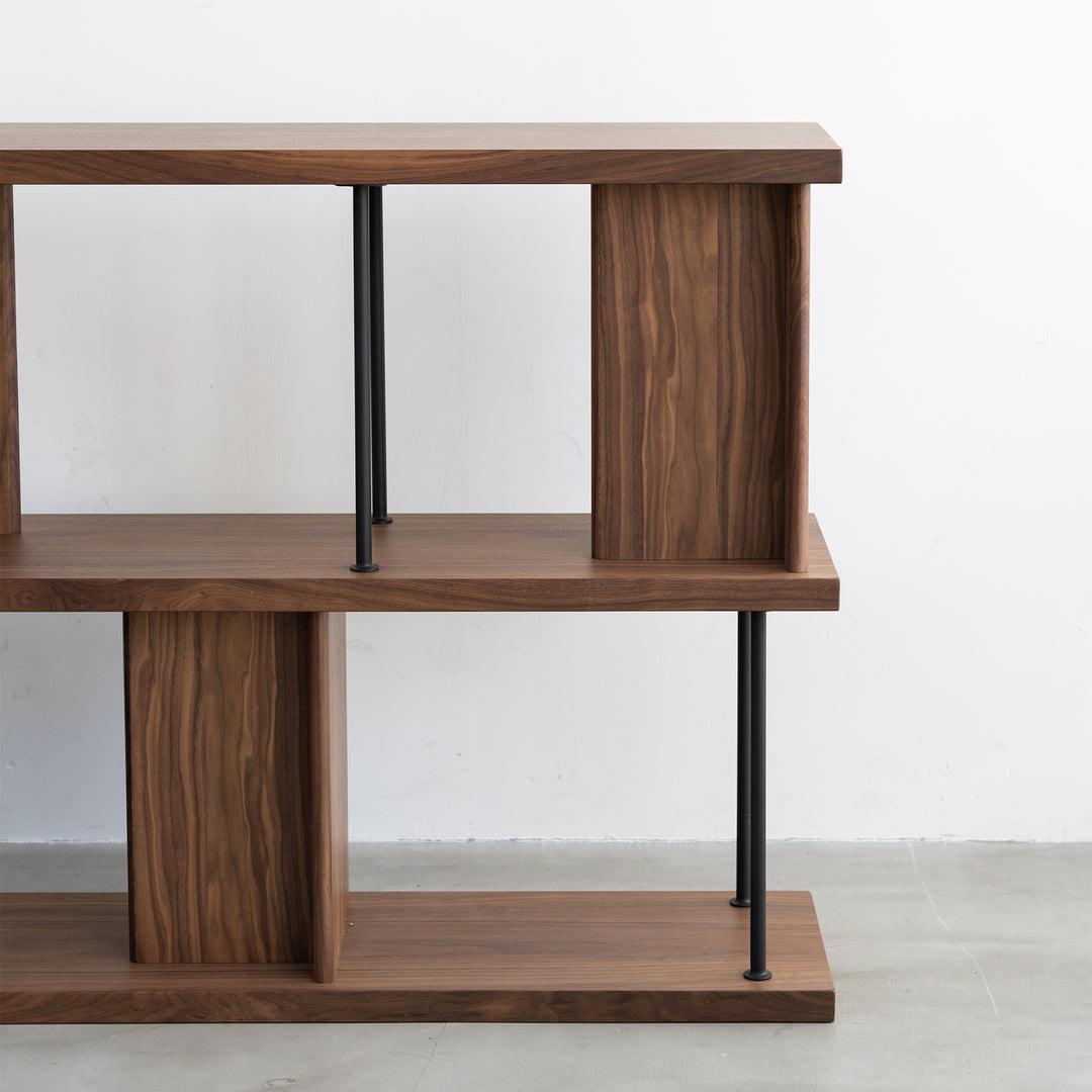 Shelf Derick