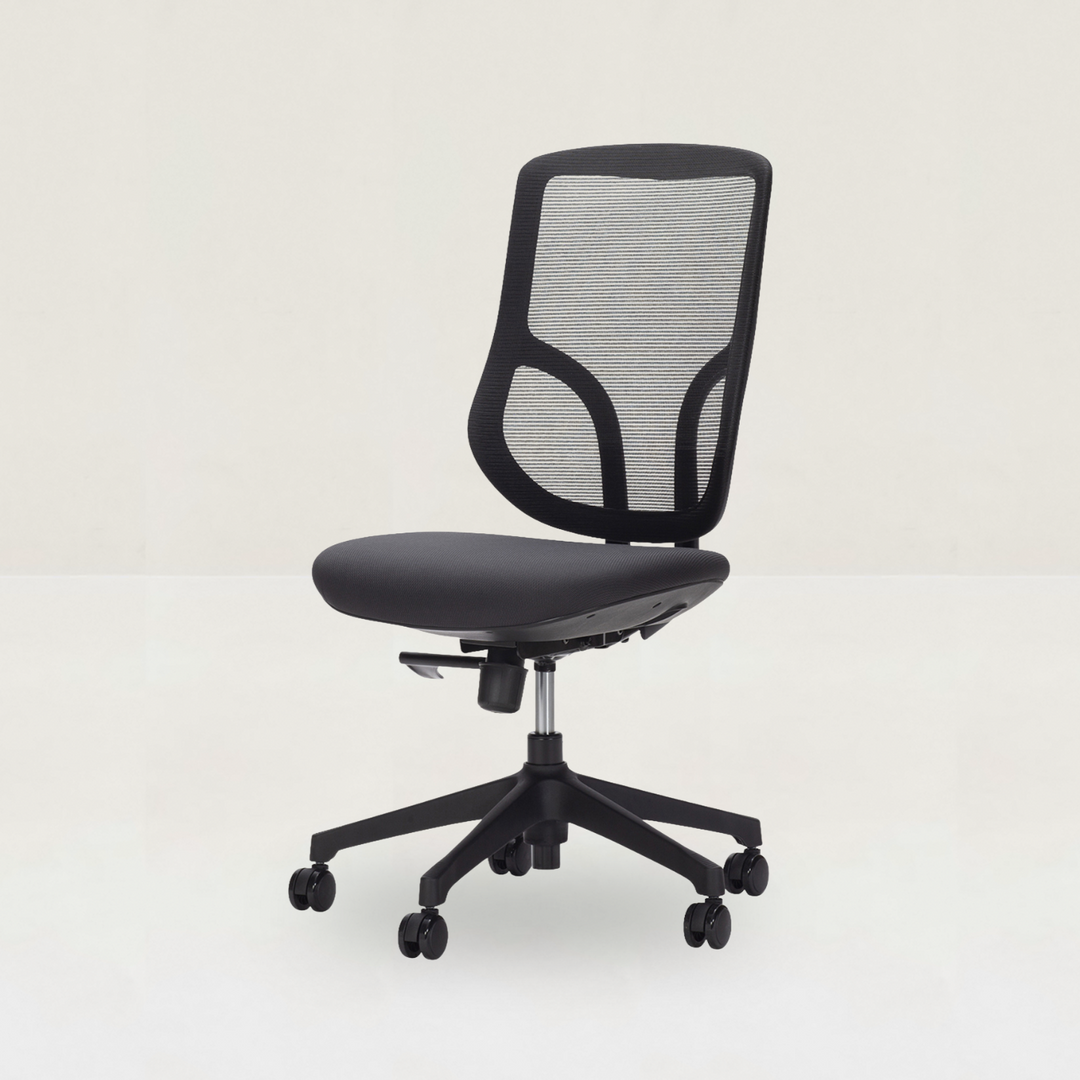 PLUME CHAIR