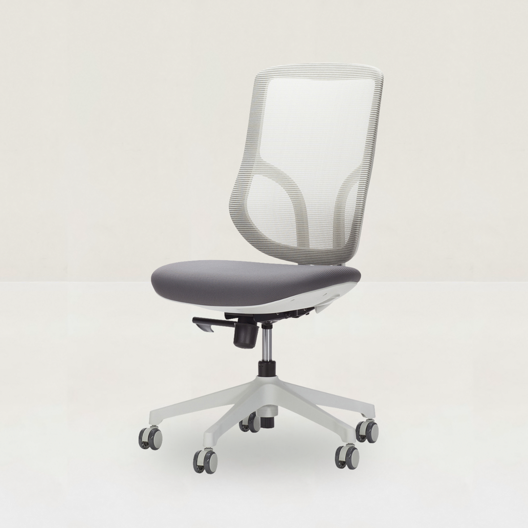 PLUME CHAIR