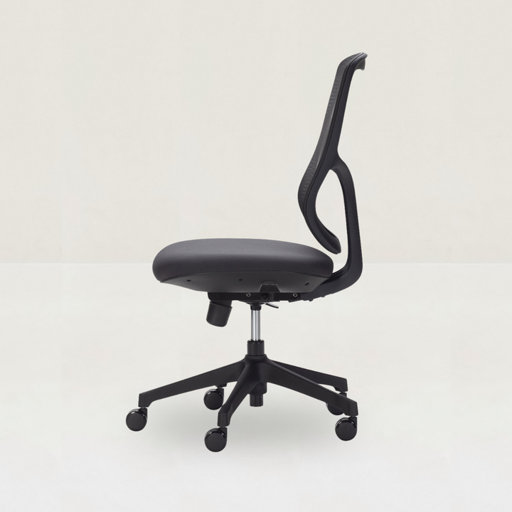 PLUME CHAIR