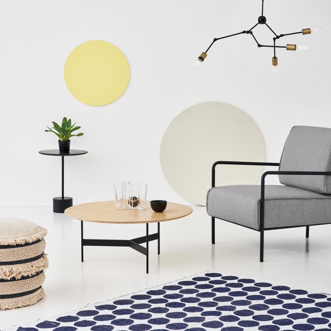 Line Round Table