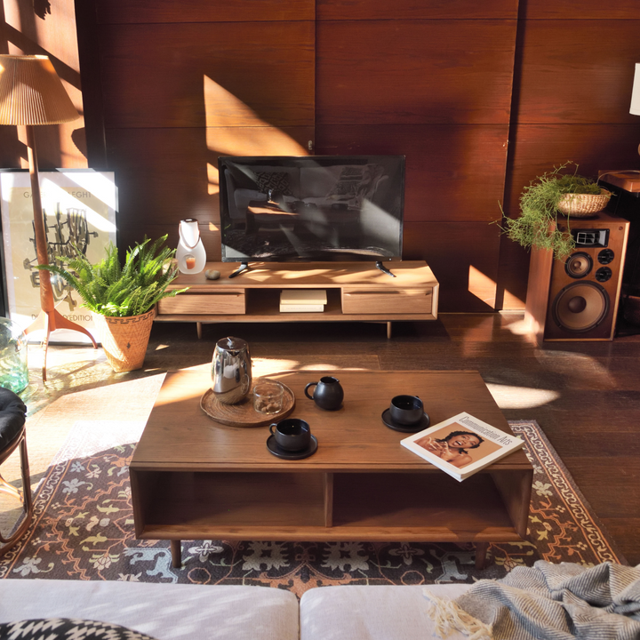 Timo Oak TV Board