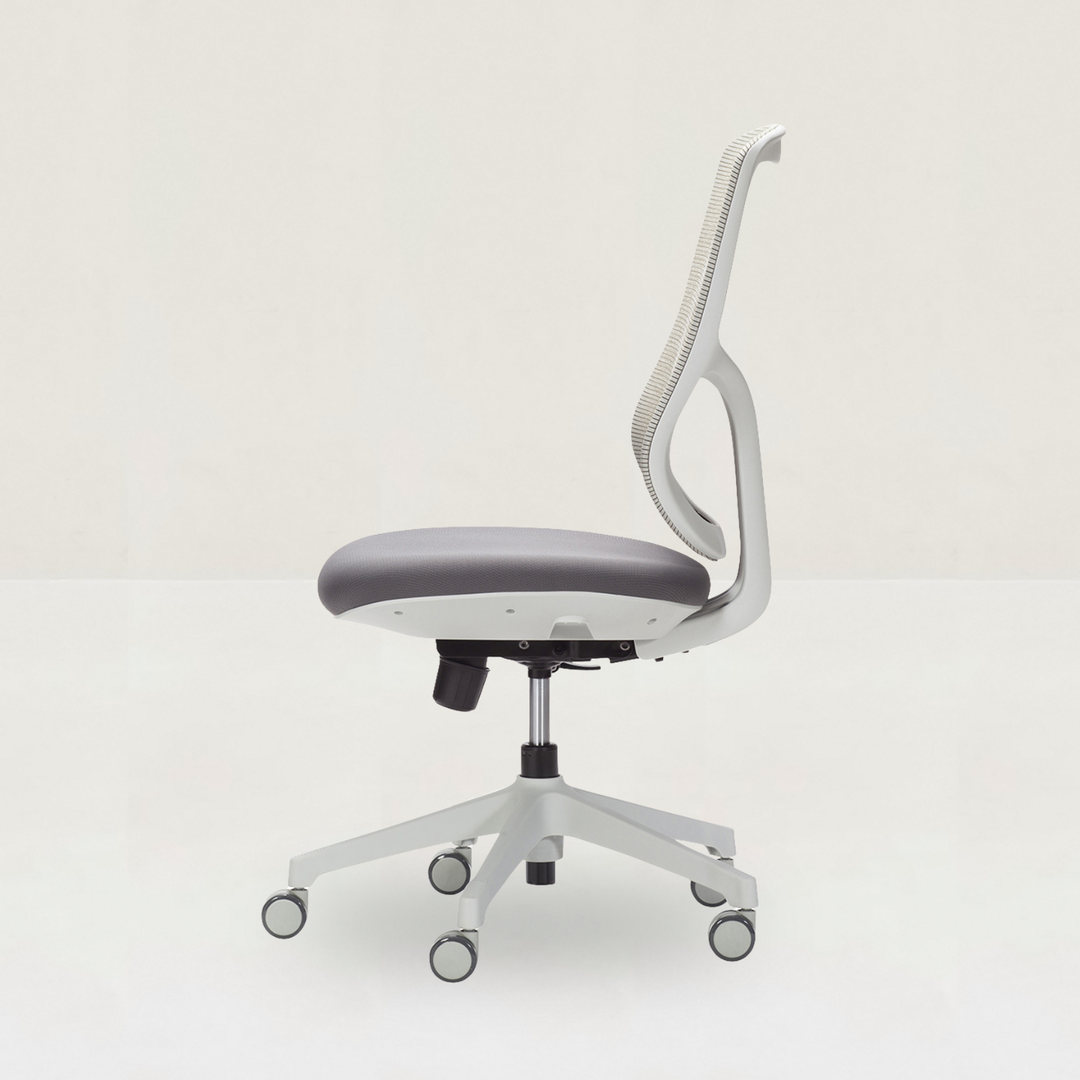 PLUME CHAIR