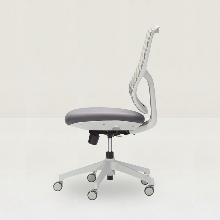 PLUME CHAIR