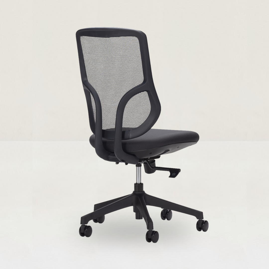 PLUME CHAIR