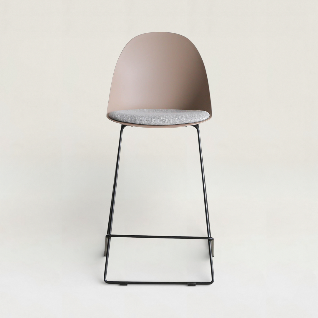 Egg Counter Chair [B]
