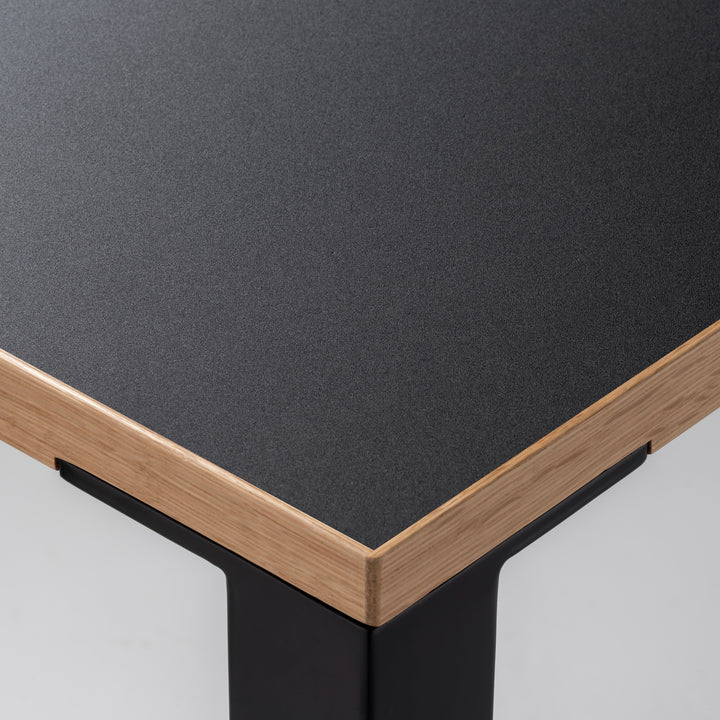 Minimal Color Desk