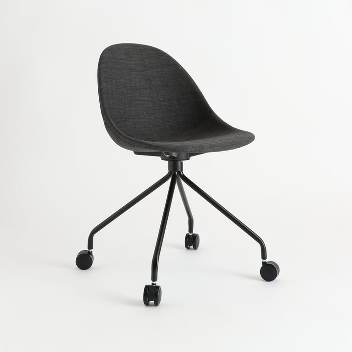 Kanoa Caster Chair / Dark Grey
