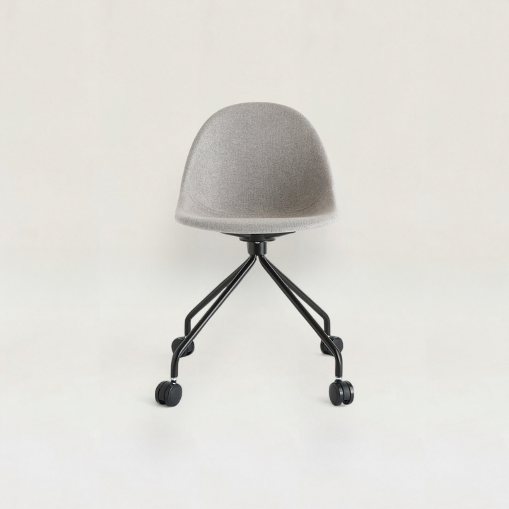 Kanoa Caster Chair / Light Grey