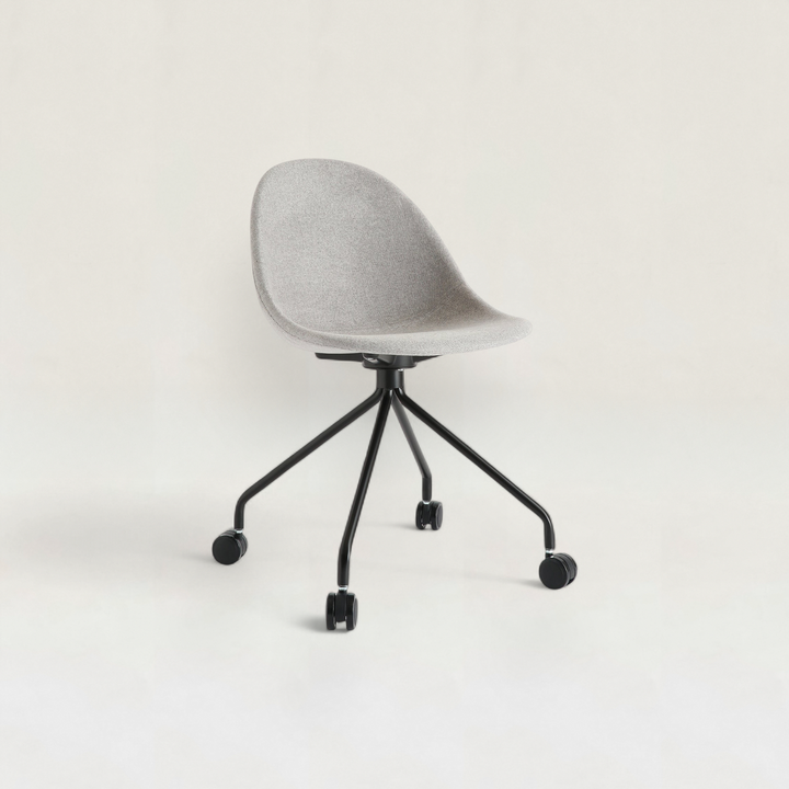 Kanoa Caster Chair / Light Grey