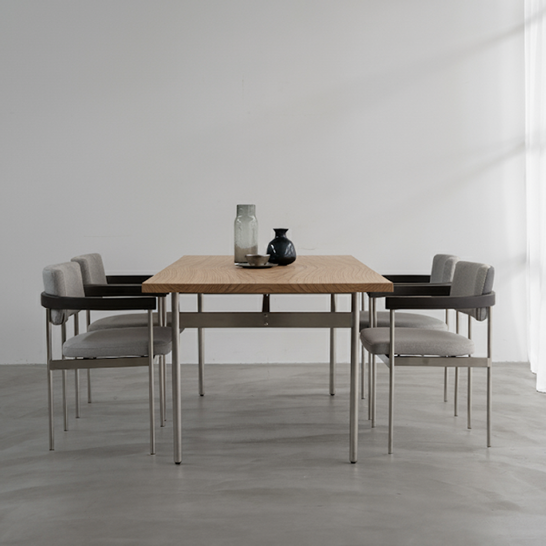 Dining Table Kyst