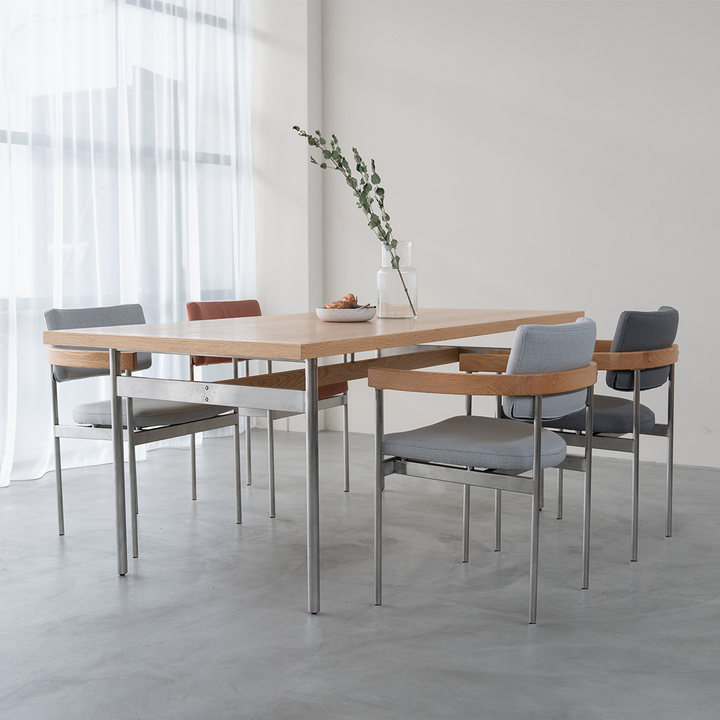 Dining Table Kyst