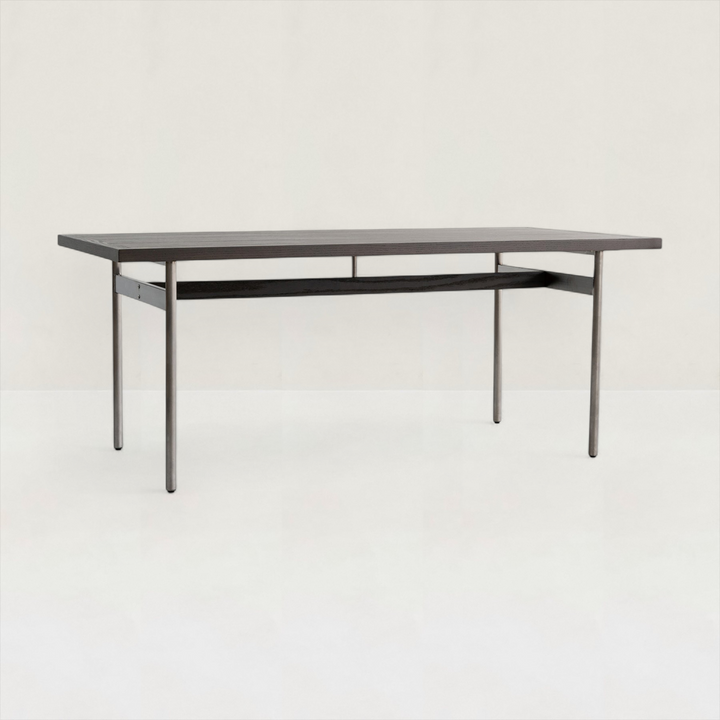 Dining Table Kyst
