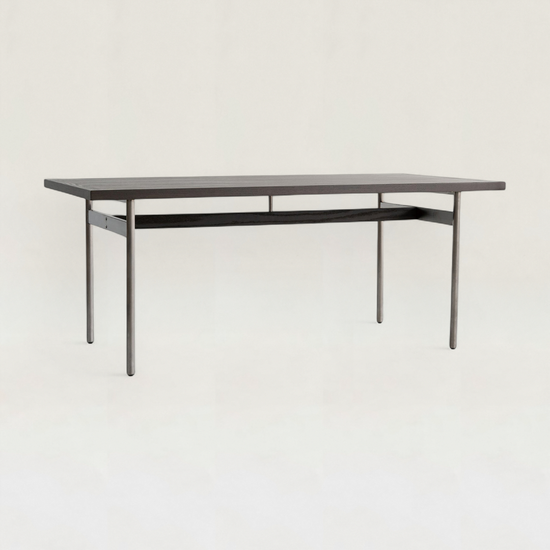 Dining Table Kyst