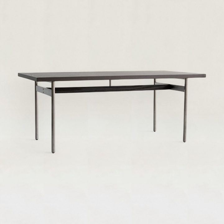 Dining Table Kyst
