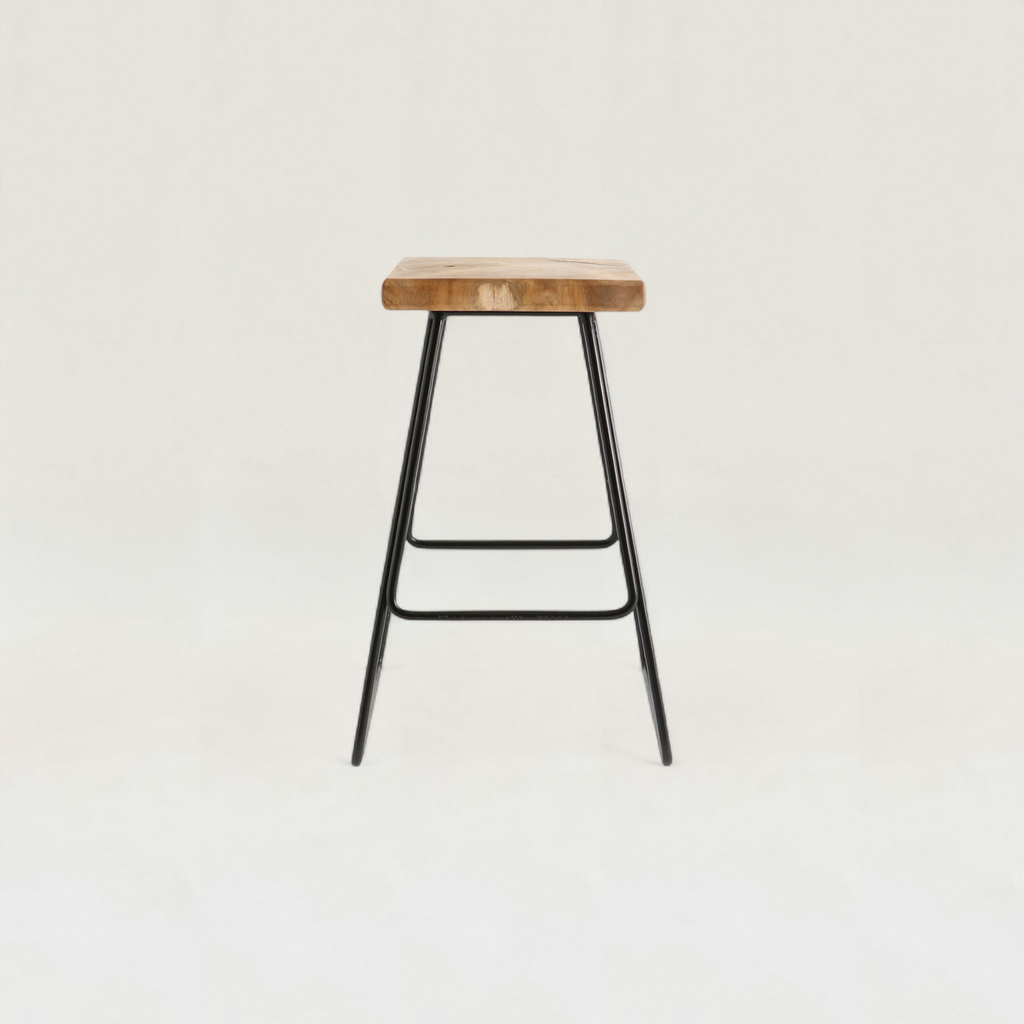 シンプルなスチール脚 木座面ハイスツール – RUGHAUS