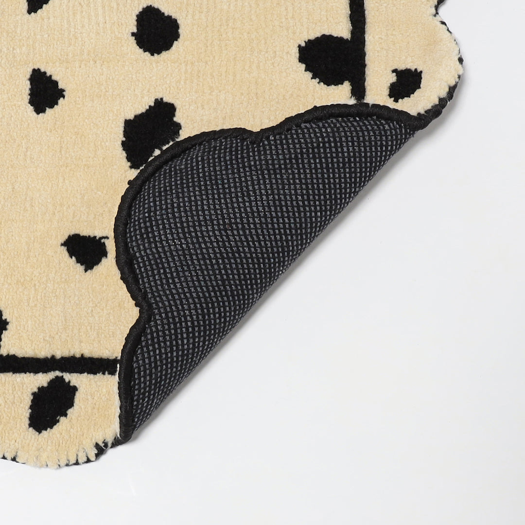 NKNITサイトにて先行受注<br>Scallop ラグ - Dalmatian -