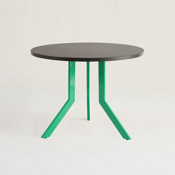 Standard Round Table - 3人掛け