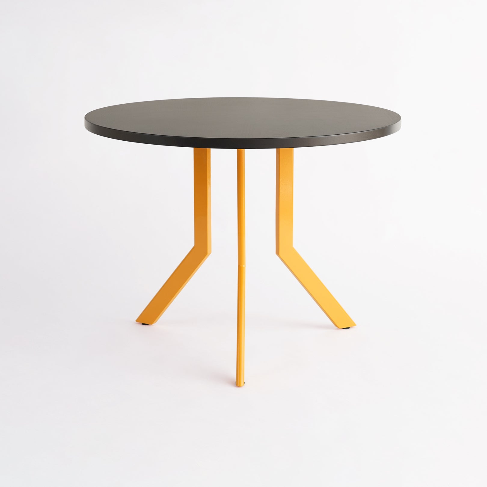 【RUGHAUS】Standard Round Table - 3人掛け Standard Round Table - 3人掛け – RUGHAUS