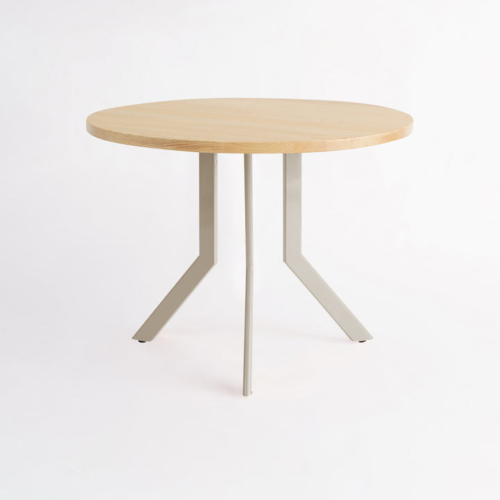 Standard Round Table - 3人掛け