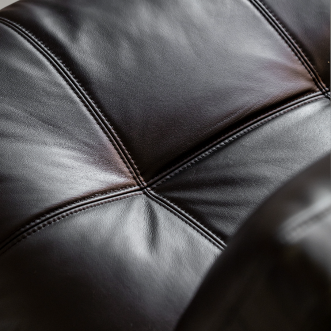 Modern Classic Lounge Chair