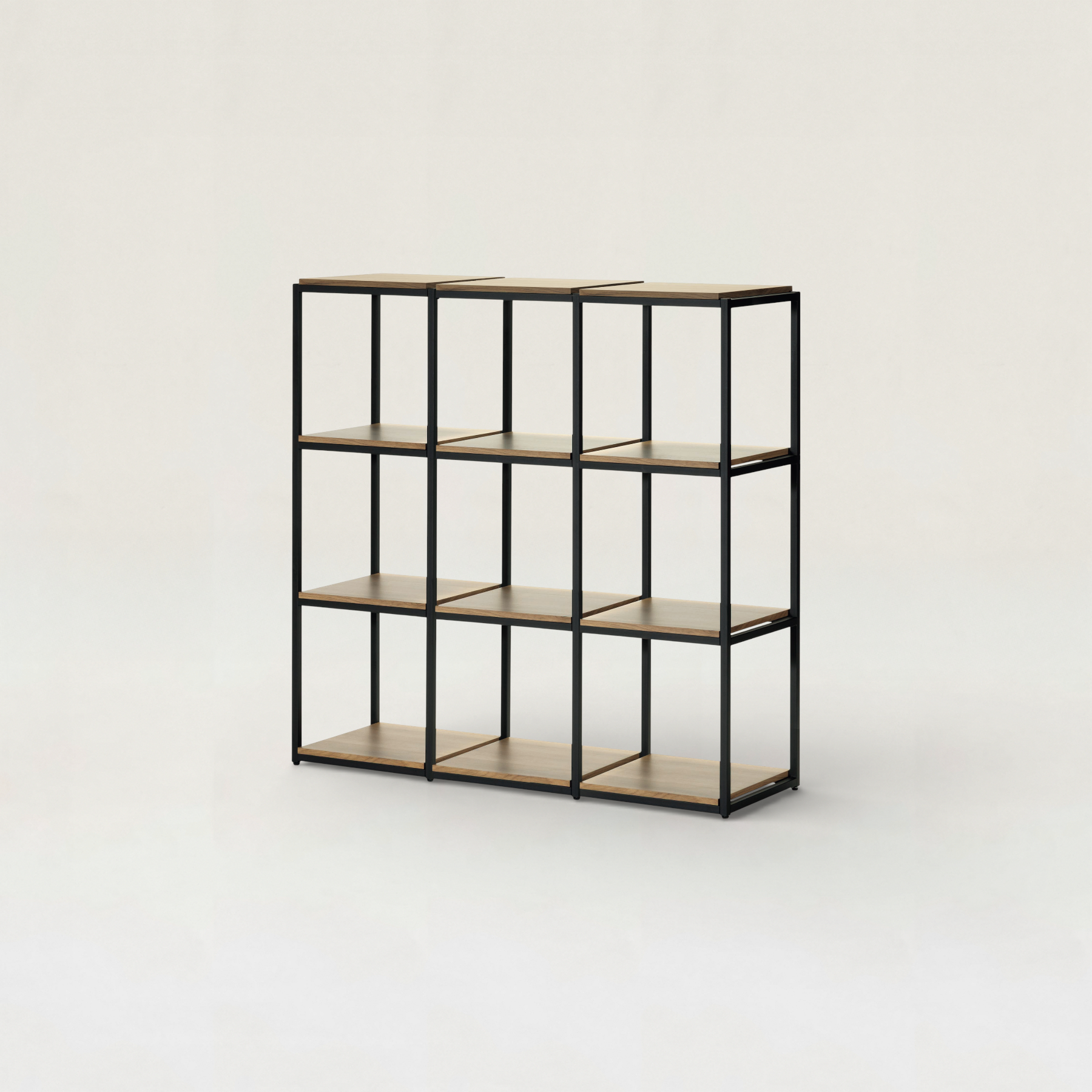 抜け感構成 飾る収納 シャープシェルフ – RUGHAUS