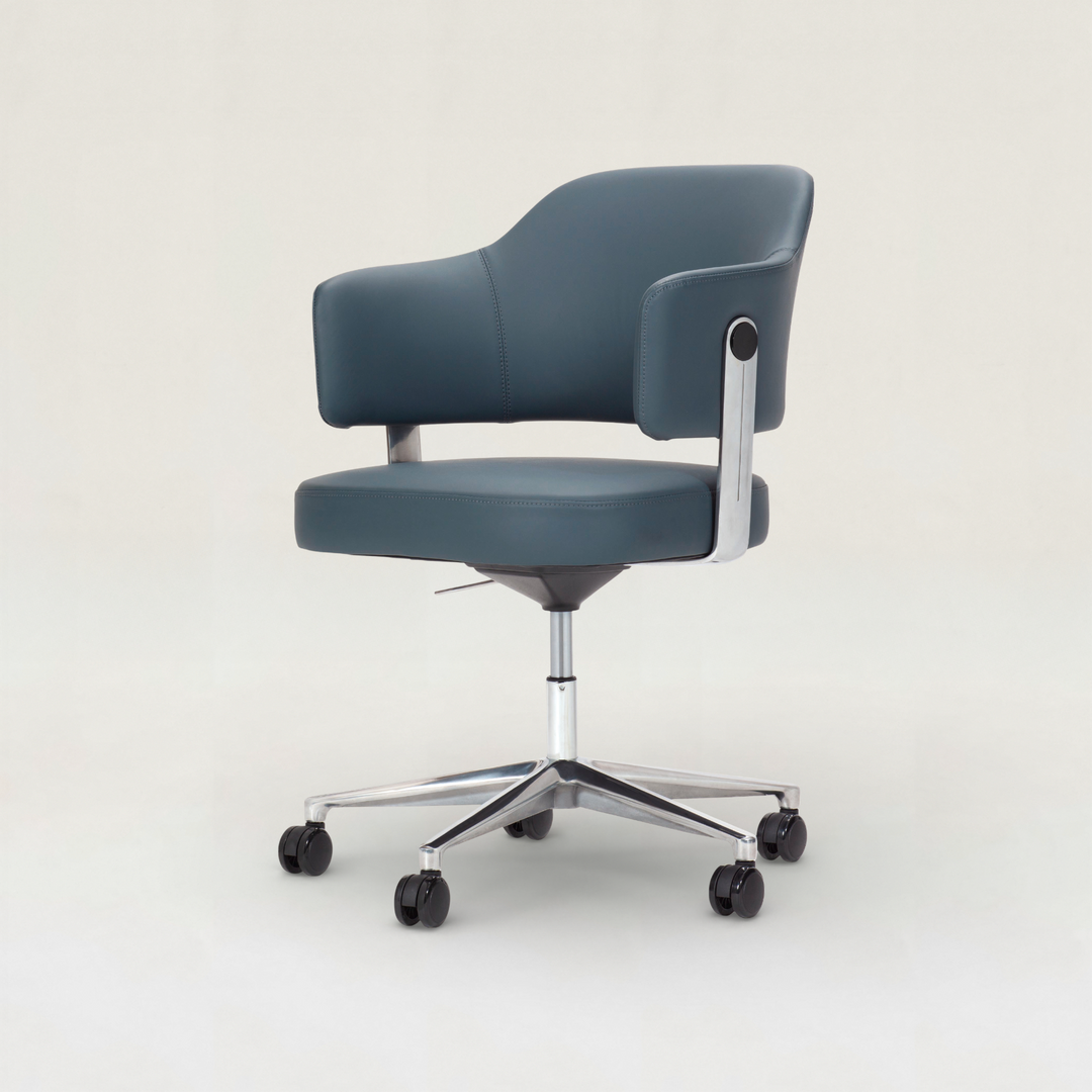 Nog Caster Chair