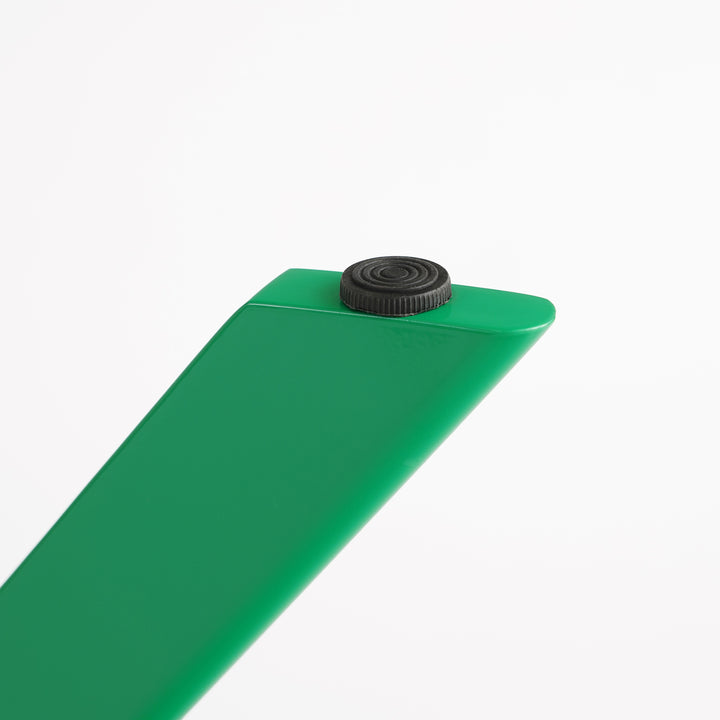 Standard Round Table -M-