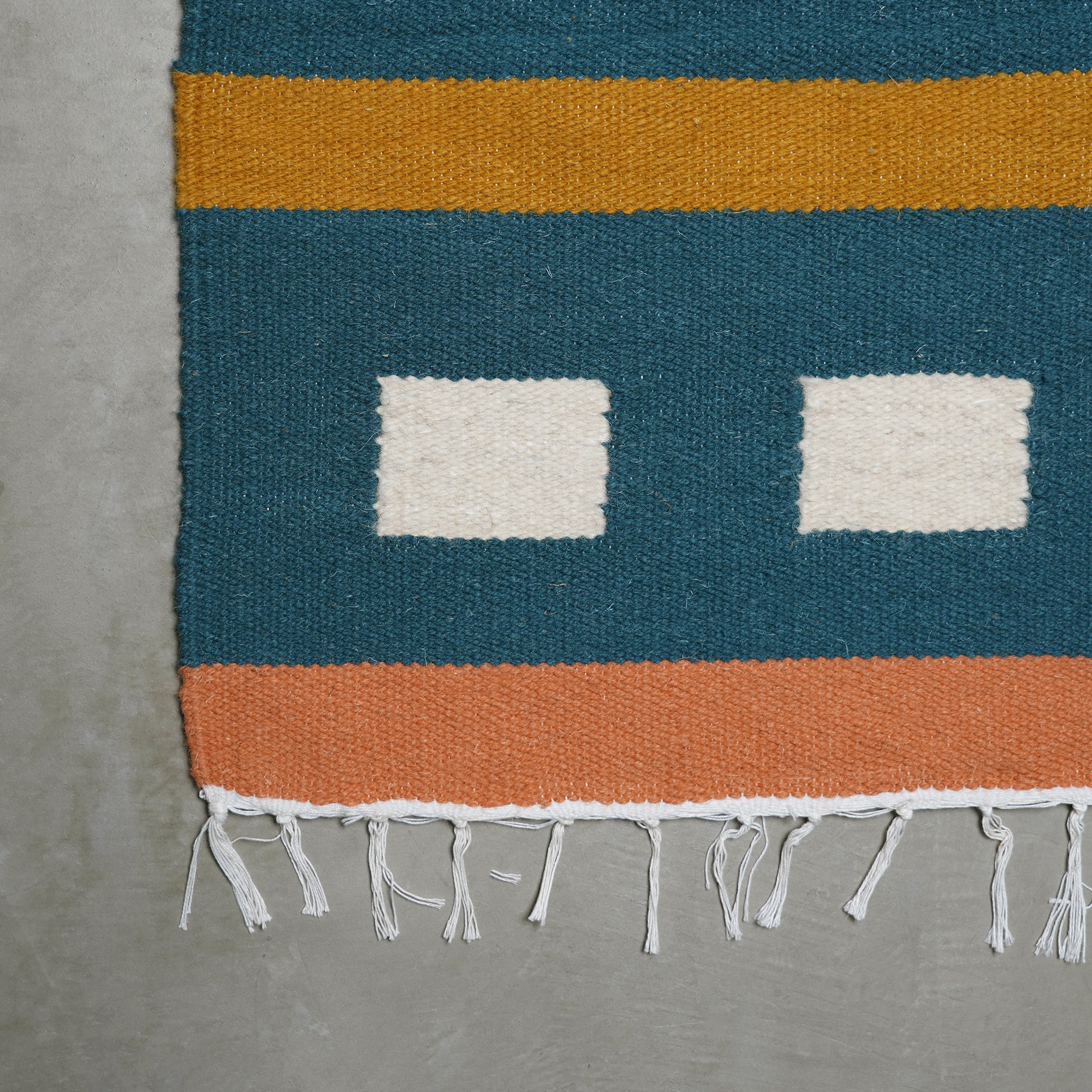 Kostas 120×180cm ラグ – RUGHAUS