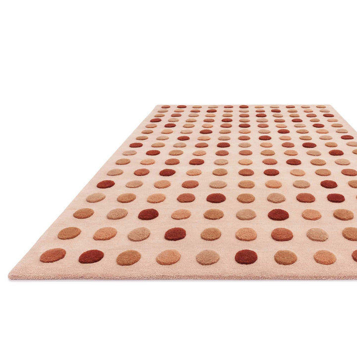 200x300cm大きめサイズのベージュやブラウンのアーシーカラーとプルカドット（Pulka Dot）の水玉デザインがキュートな、天然素材ウール100％RUGHAUSの手織りハンドタフトのアートラグ