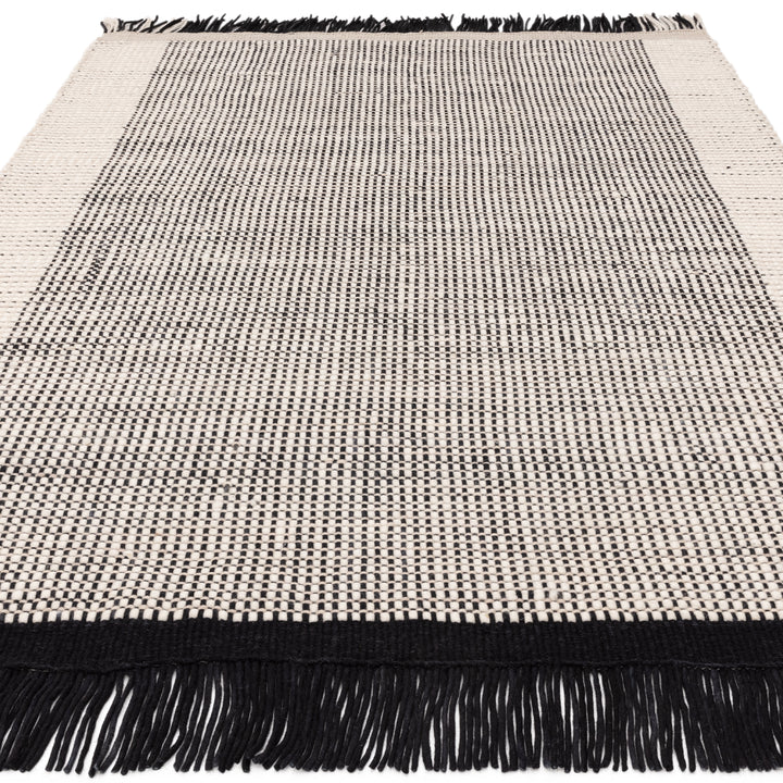 200x290cm大きめサイズのブラック × ホワイト × ベージュ糸を使ってバスケット織りした格子模様がステキな、天然素材ウール100％RUGHAUSのハンドメイドのモノクロームナチュラルラグ