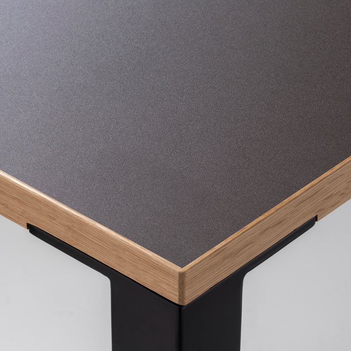 Minimal Color Desk