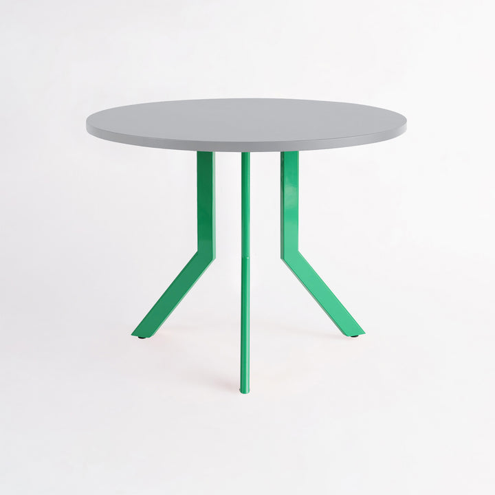 Standard Round Table - 3人掛け