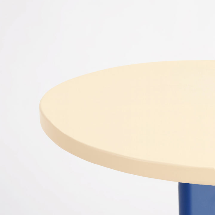 Standard Round Table - 2人掛け