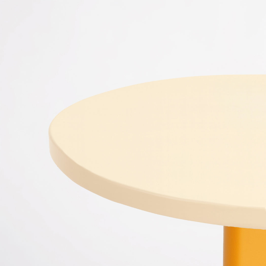 Standard Round Table - 2人掛け