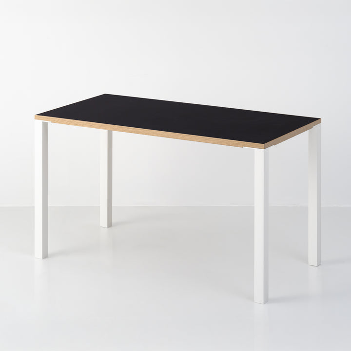 Minimal Color Desk