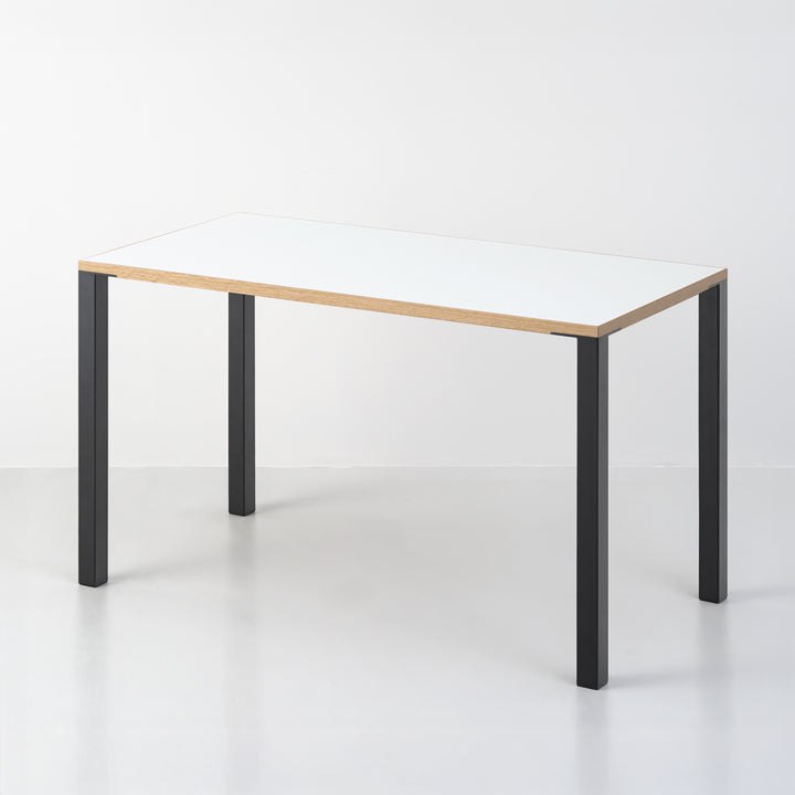 Minimal Color Desk