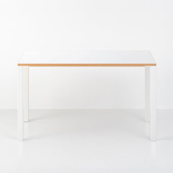 Minimal Color Desk