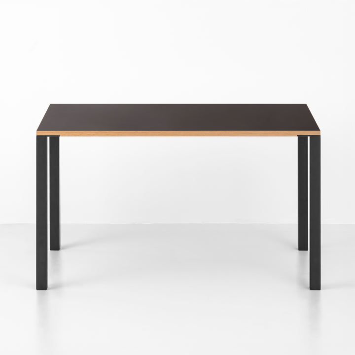 Minimal Color Desk