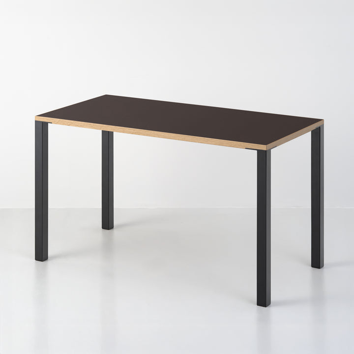 Minimal Color Desk