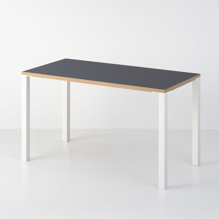 Minimal Color Desk