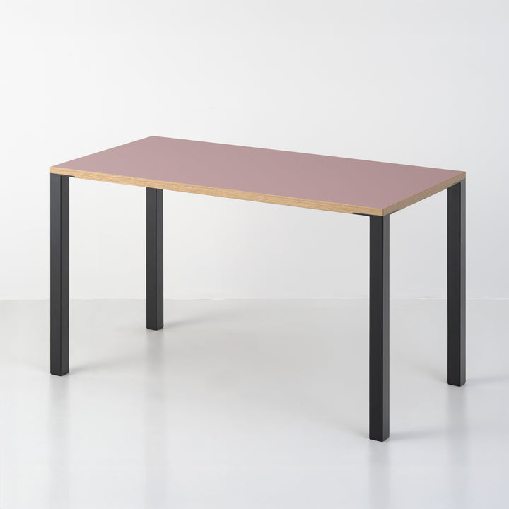 Minimal Color Desk