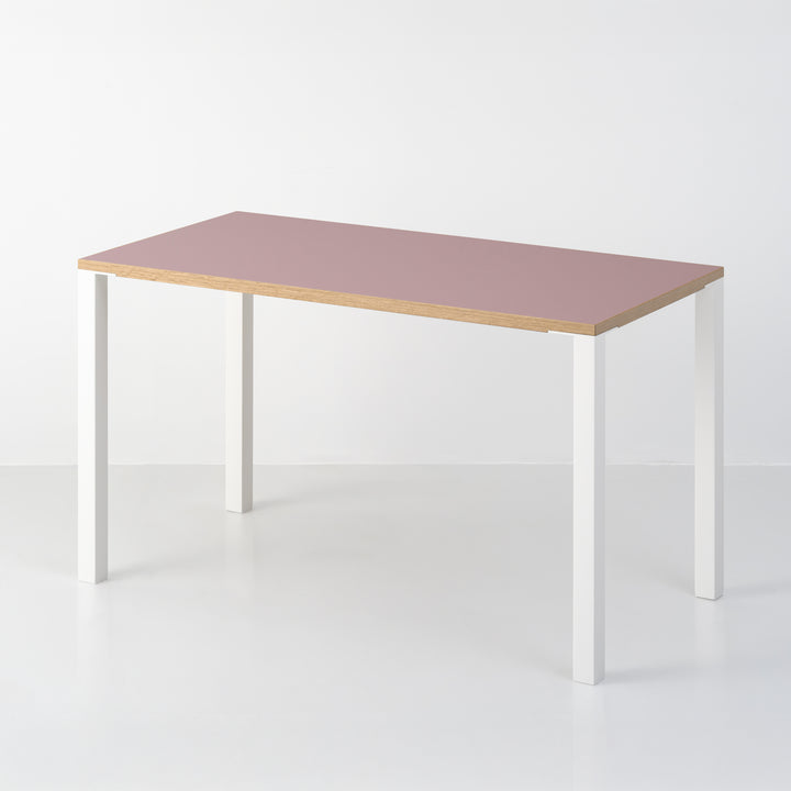 Minimal Color Desk