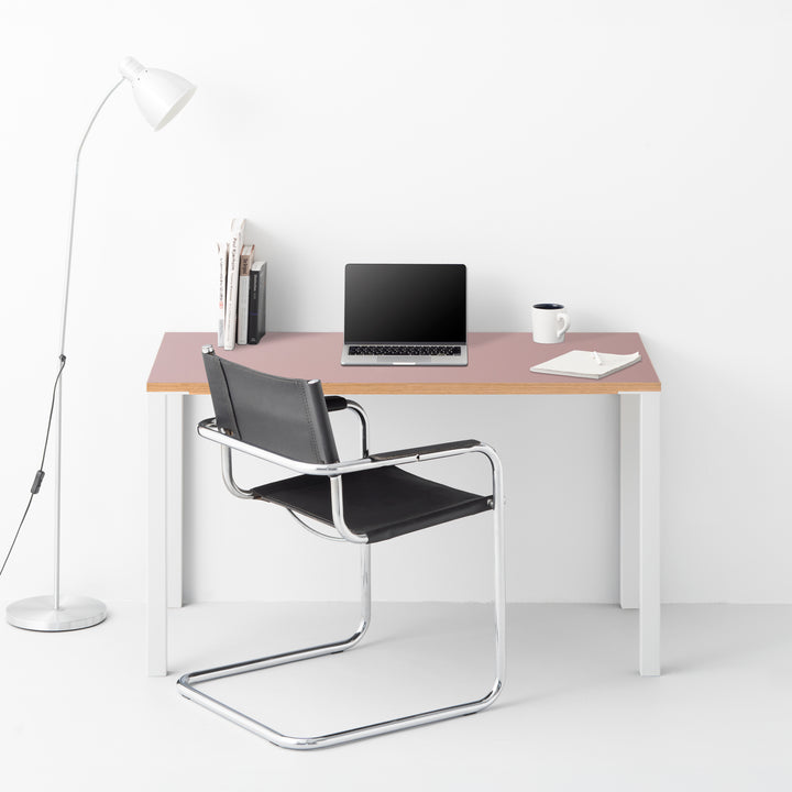 Minimal Color Desk